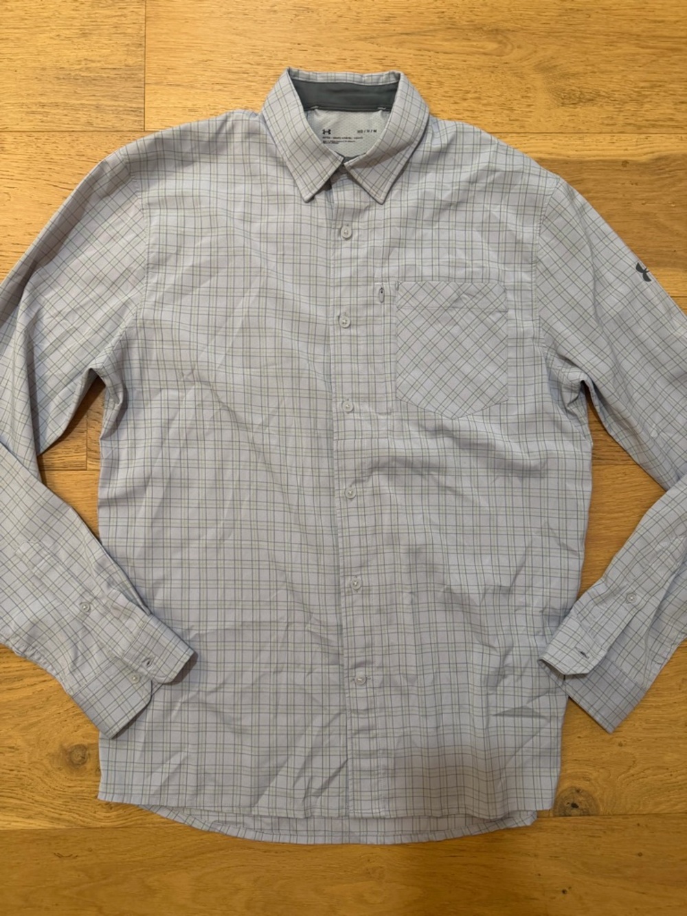Under Armour Men's Light Blue Gray Plaid performance fishing dress shirt M EUC